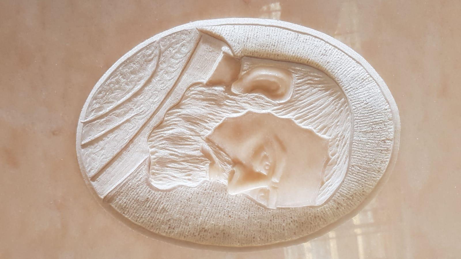 Padre Pio, ovale